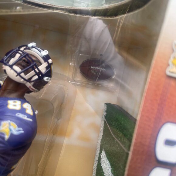 Randy Moss 12" Action Figure Series 2 Minnesota Vikings McFarlane New - Picture 3 of 7
